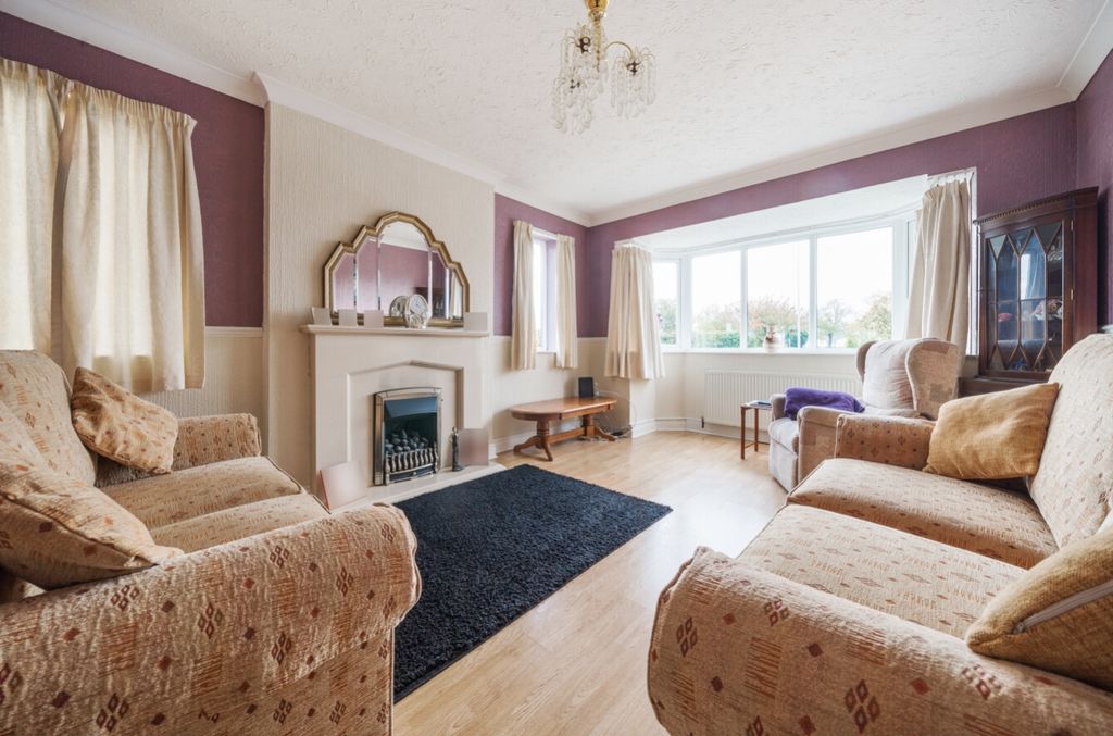 Property photo 3 of 10 1207610 (2)