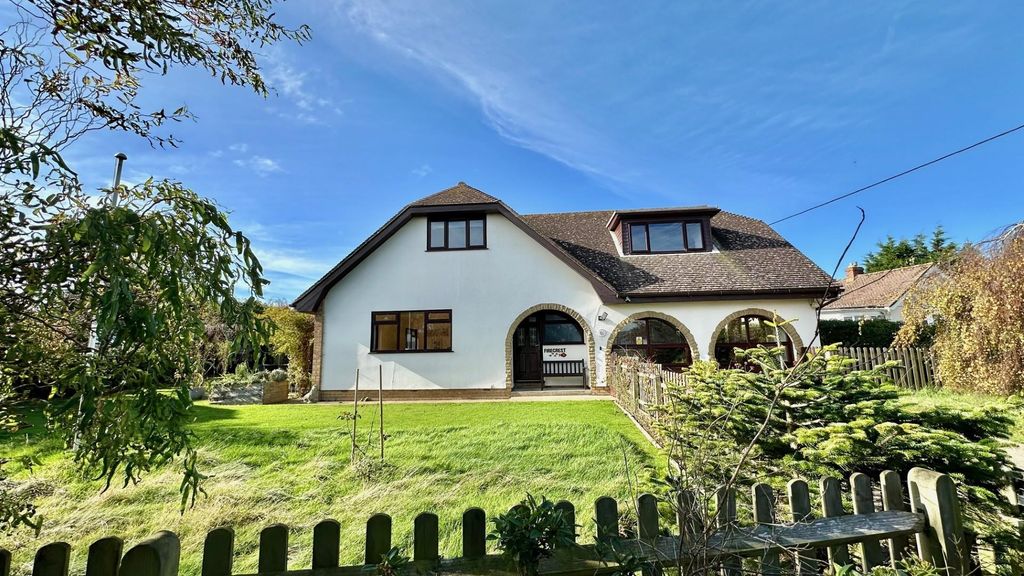 Property photo 1 of 32