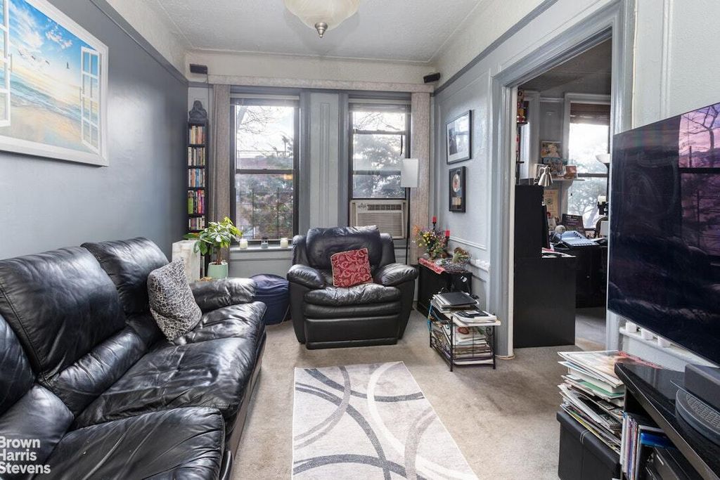 Property photo 2 of 12 <Alttext/>