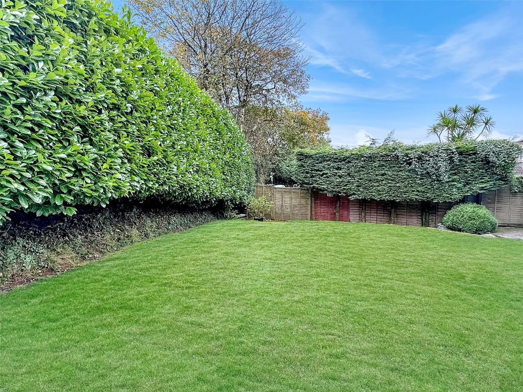 Property photo 2 of 14 Picture No. 10