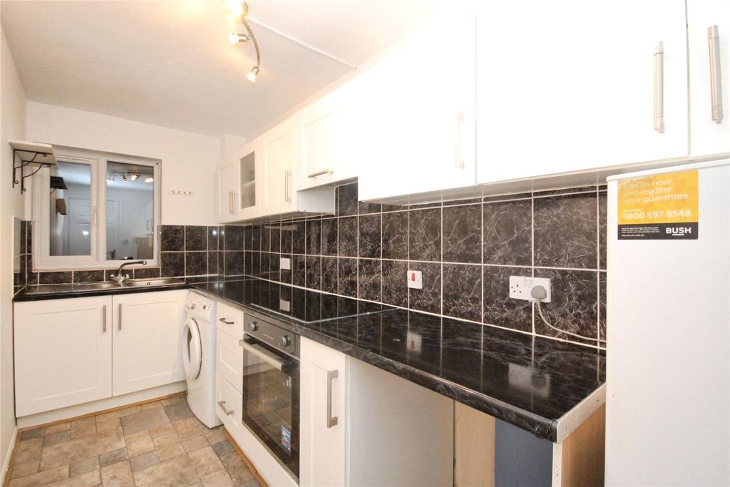 Property photo 2 of 12 Kitchen