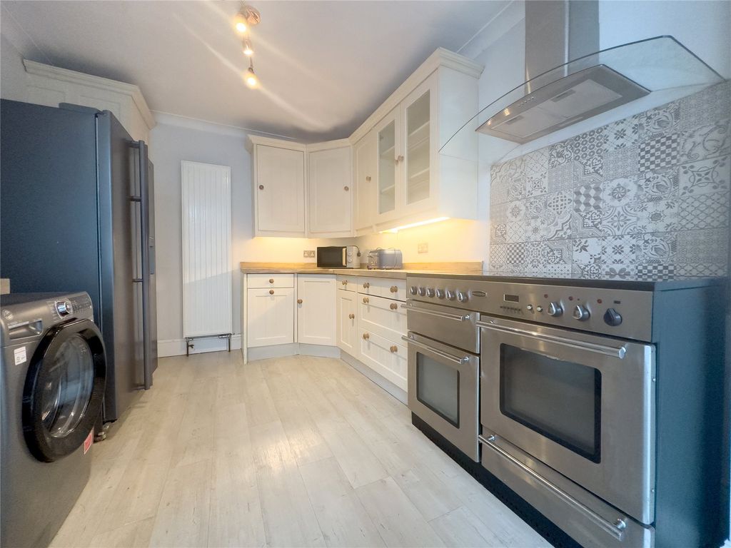 Property photo 1 of 15 Kitchen