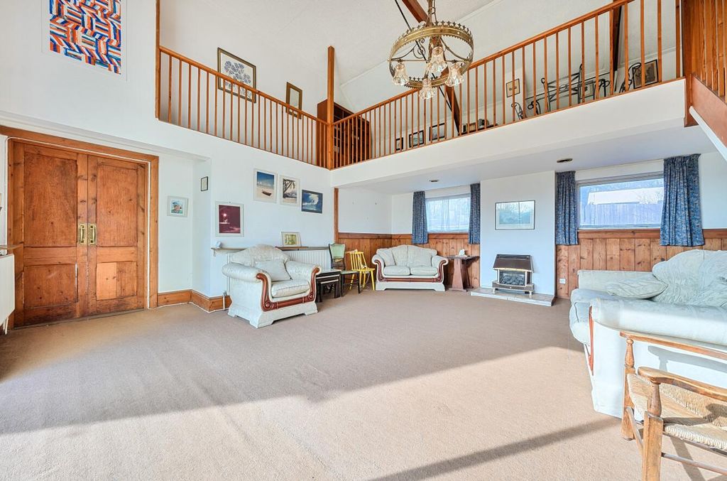 Property photo 2 of 25 Sitting Room