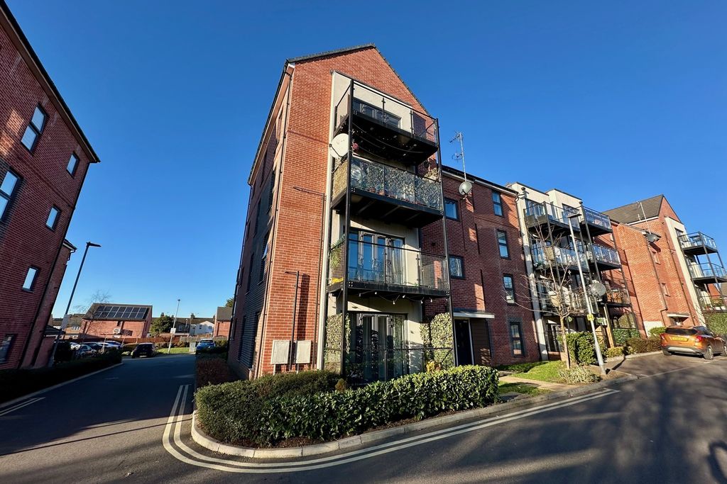 Property photo 2 of 5