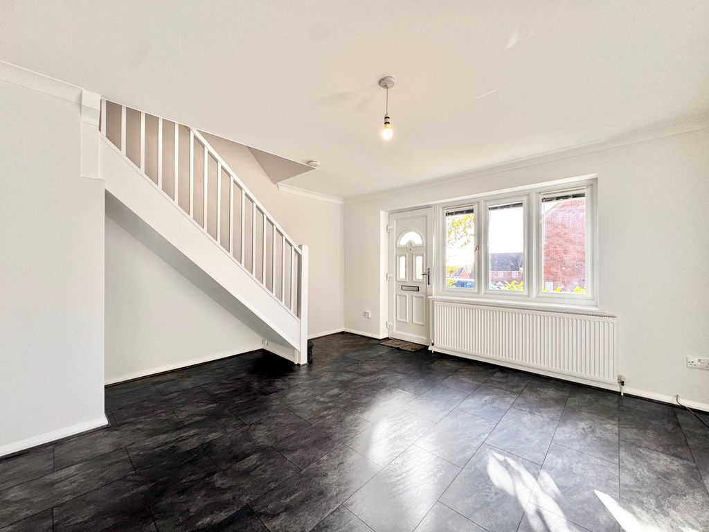 Property photo 3 of 15 Living Room