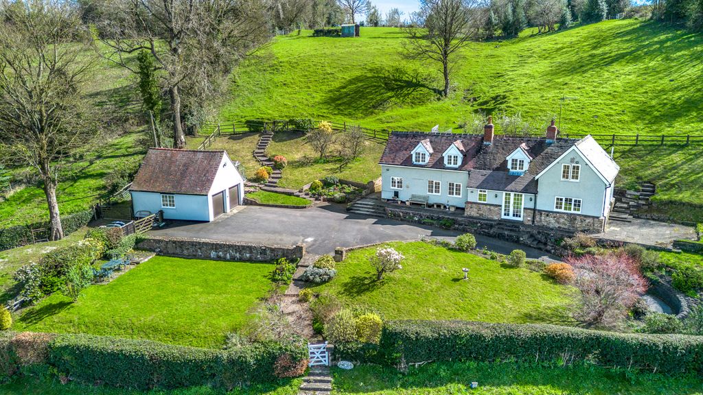 Property photo 1 of 30