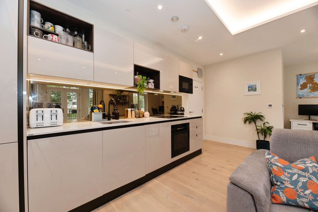 Property photo 3 of 19 Dsc_1669