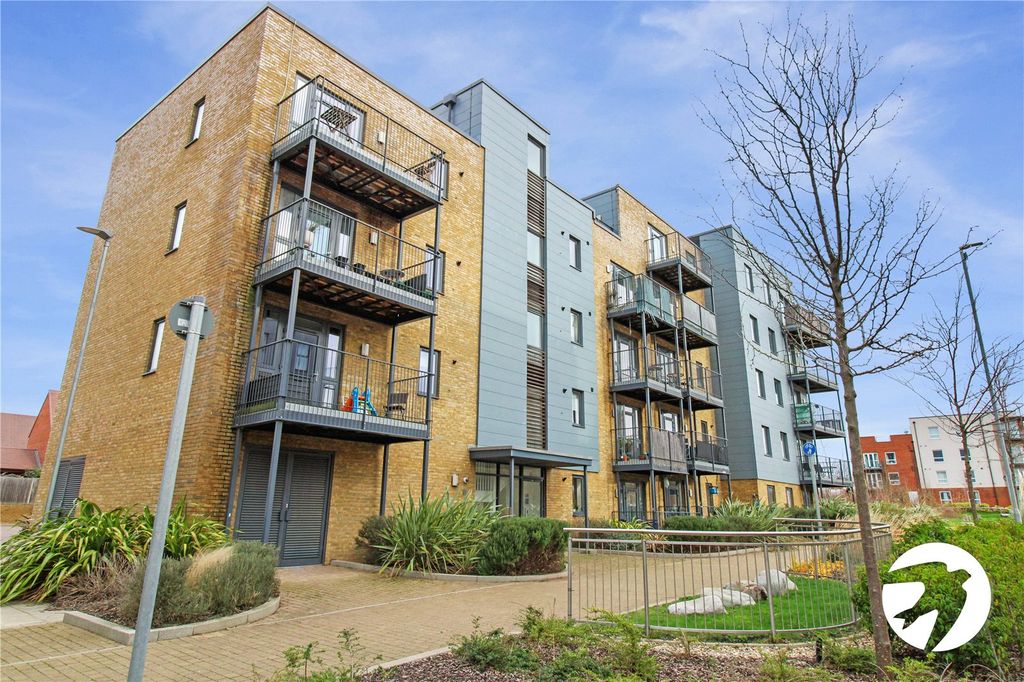 Property photo 1 of 10 External