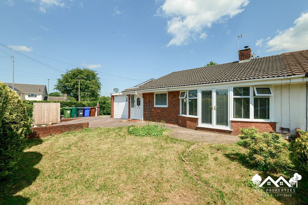 Property photo 2 of 44