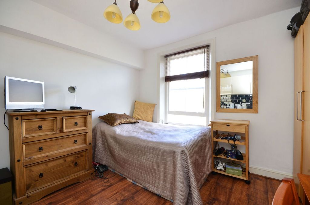 Property photo 2 of 3