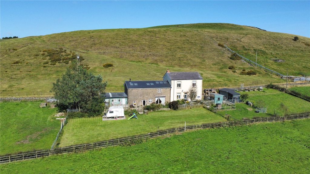 Property photo 1 of 24 Jolly Barn Farm