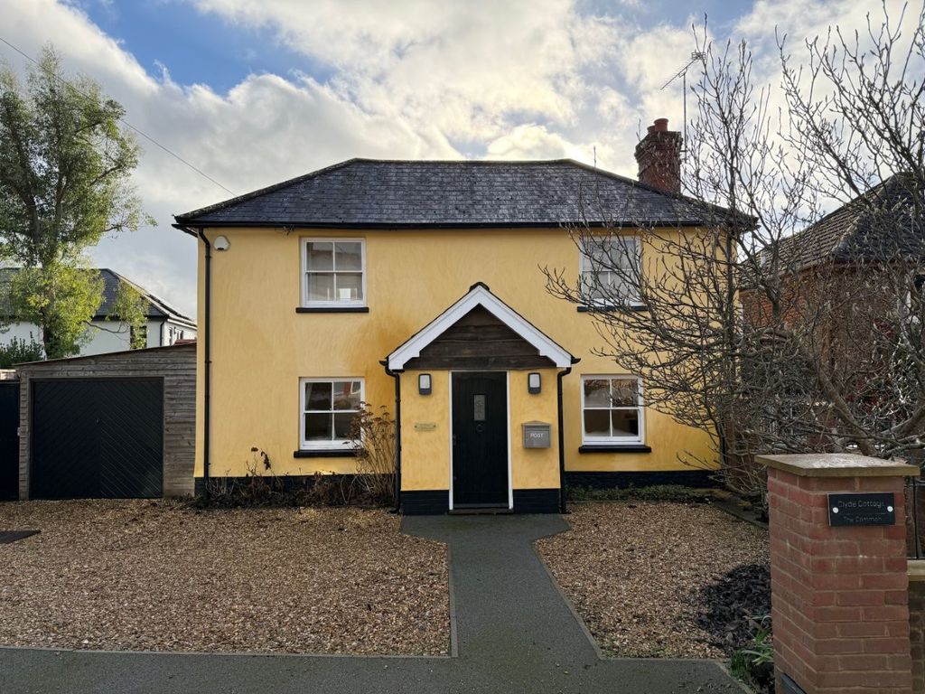 Property photo 1 of 12