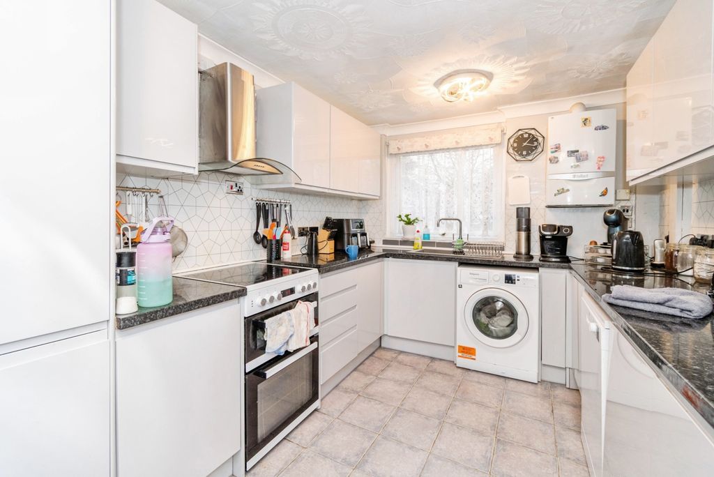 Property photo 2 of 18 Pbox-Img.Jpg