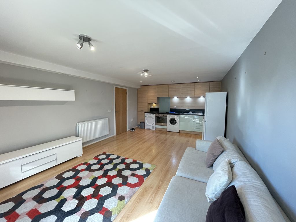 Property photo 2 of 7