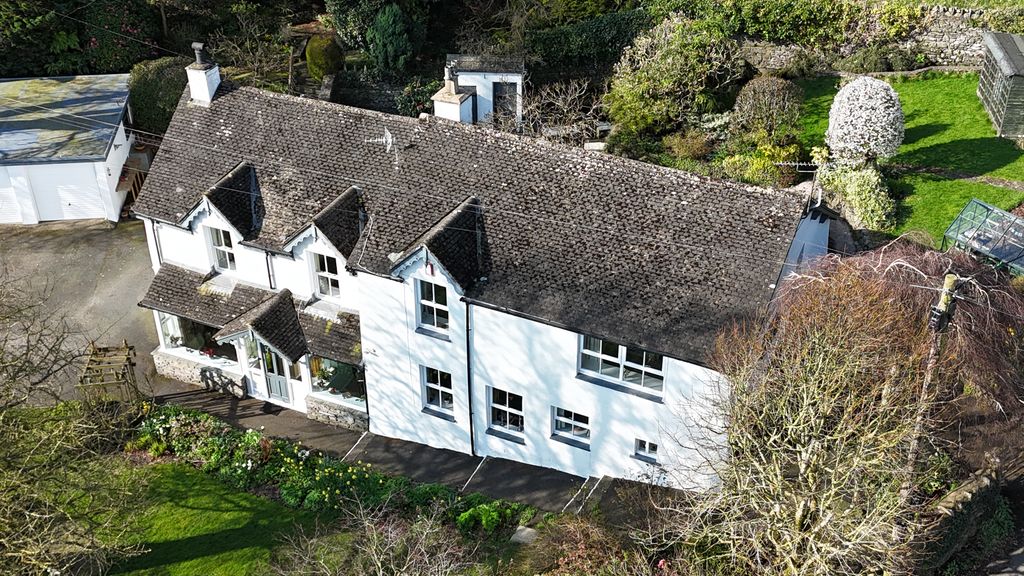 Property photo 1 of 35