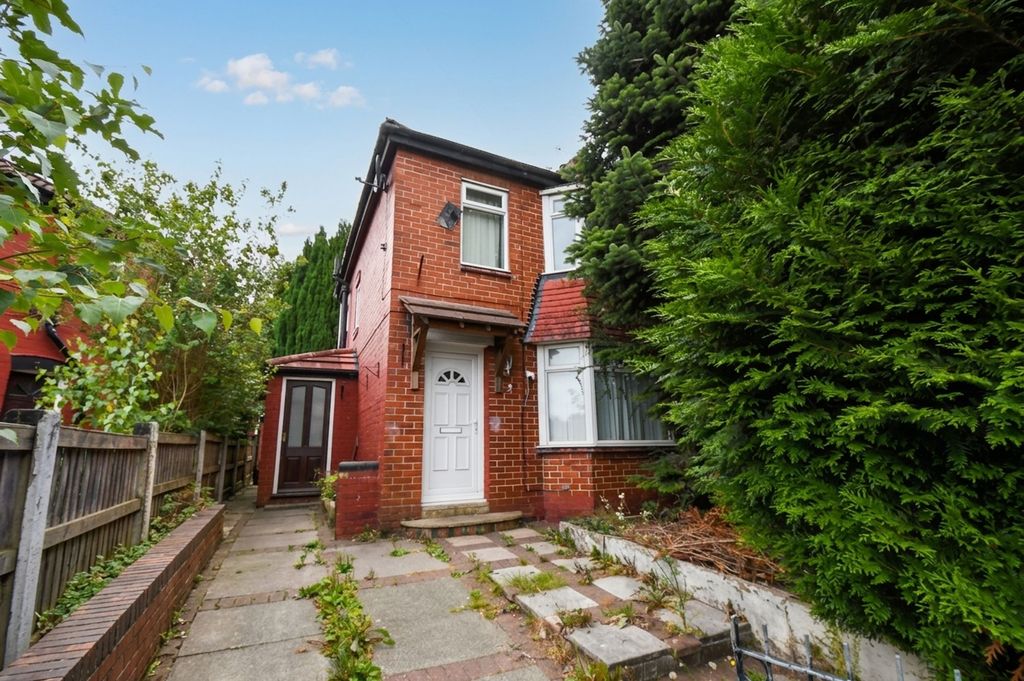 Property photo 1 of 11