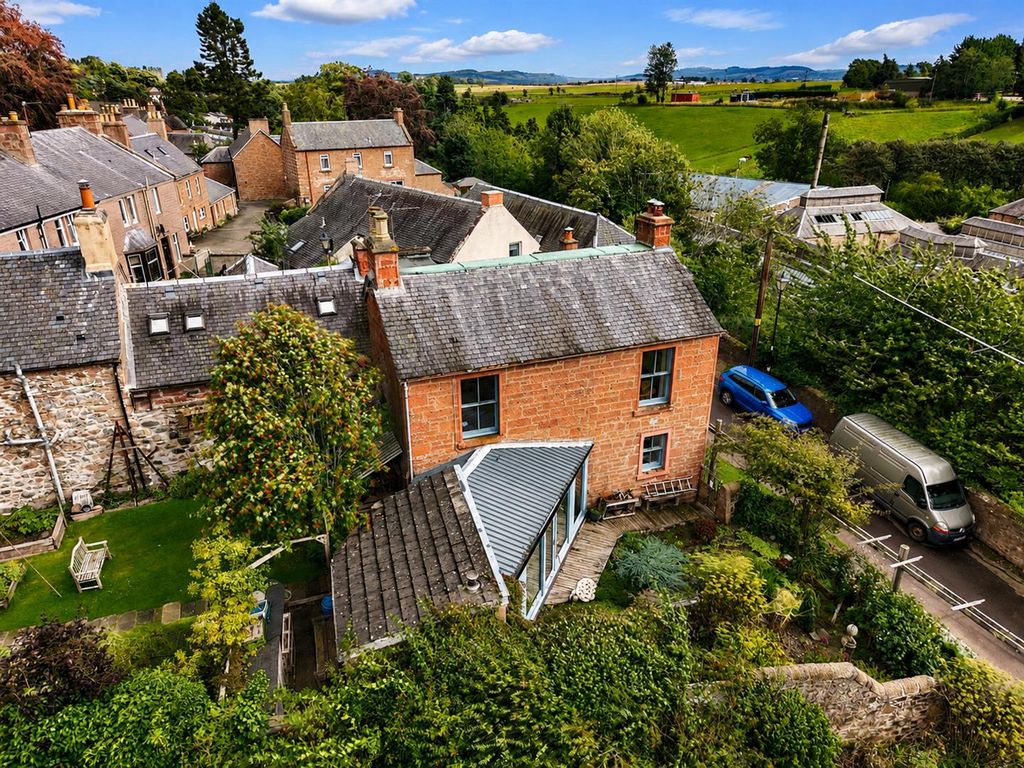 Property photo 1 of 31 18 Bellies Brae Kirriemuir-29.Jpg