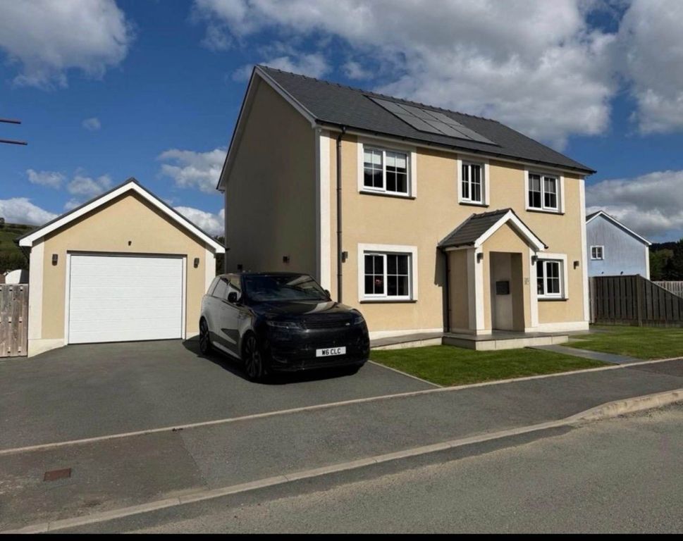 Property photo 1 of 30