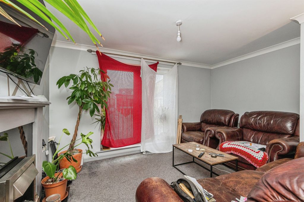 Property photo 3 of 13