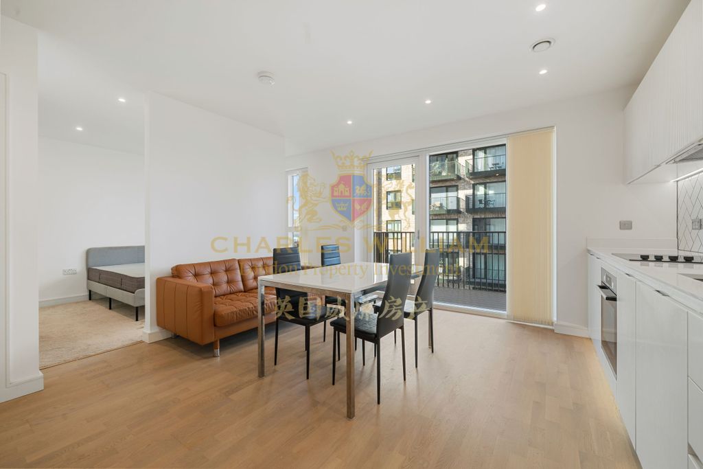 Property photo 2 of 12