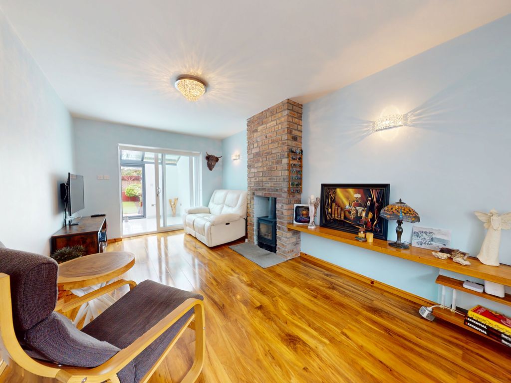 Property photo 2 of 24