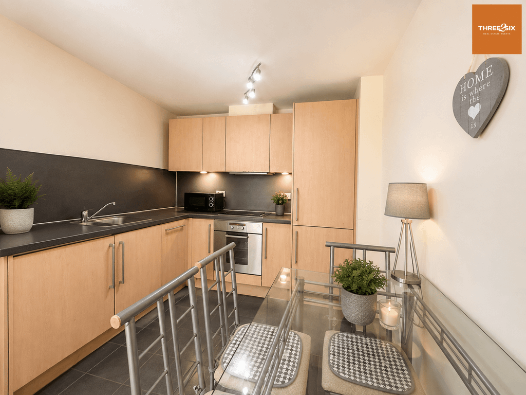 Property photo 3 of 6 Kitchen Dining