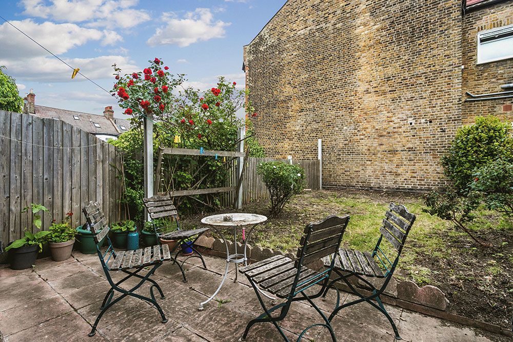 Property photo 3 of 17