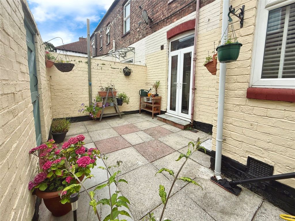 Property photo 2 of 20 Picture No. 06