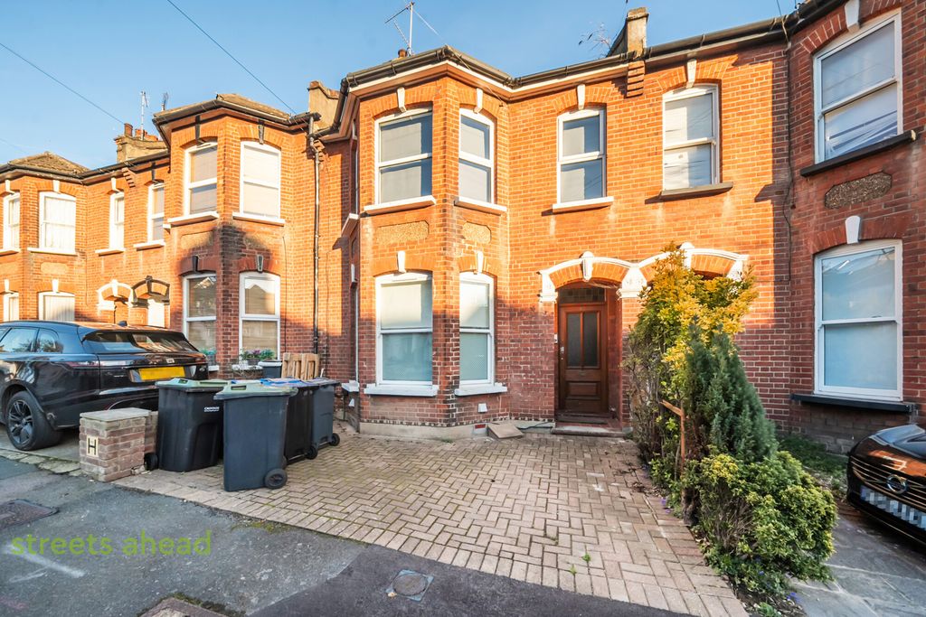 Property photo 1 of 14 d94F2c35-A4E6-405...