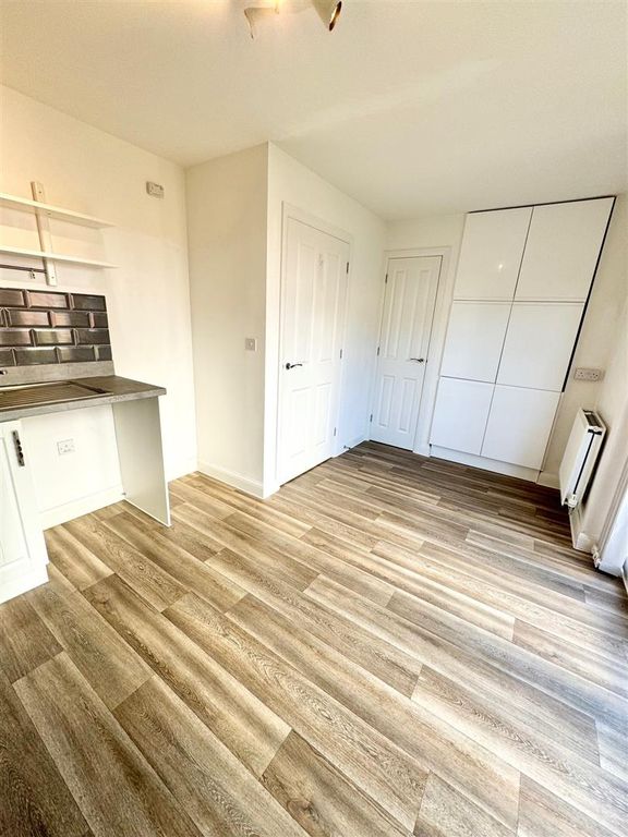 Property photo 3 of 16 3.Jpg