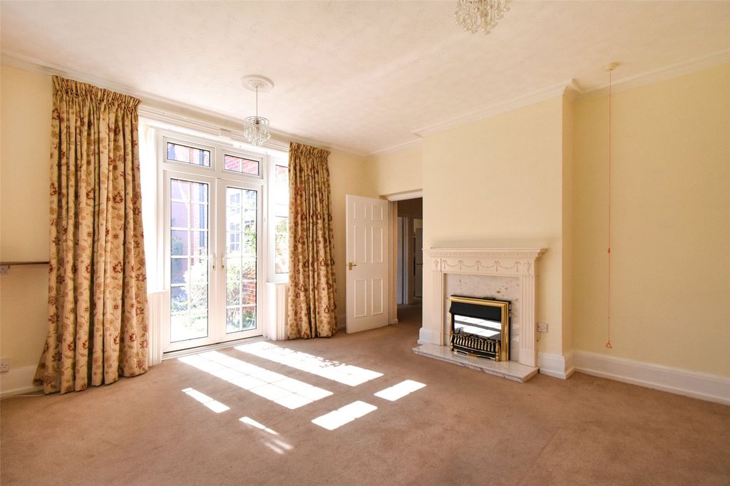 Property photo 2 of 15 Picture No. 09