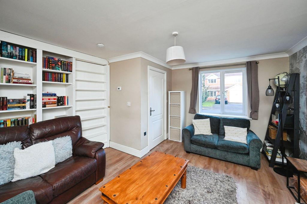 Property photo 3 of 15