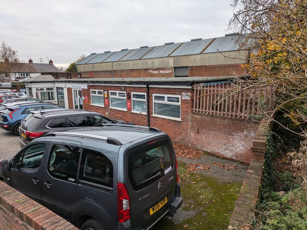 Property photo 2 of 7 Not Specified