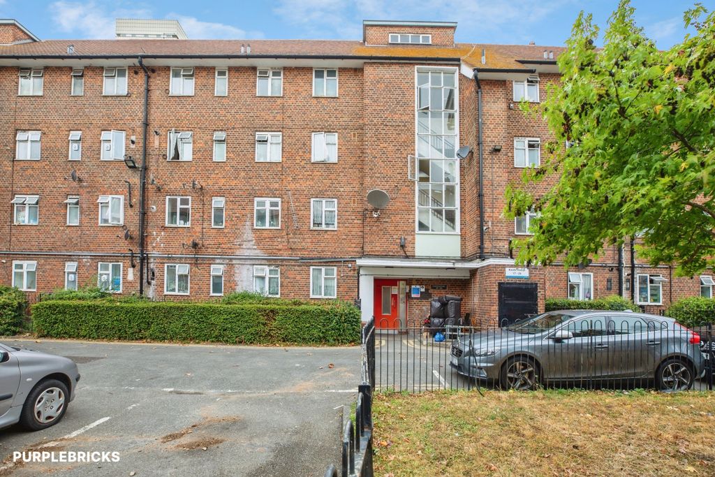 Property photo 1 of 20