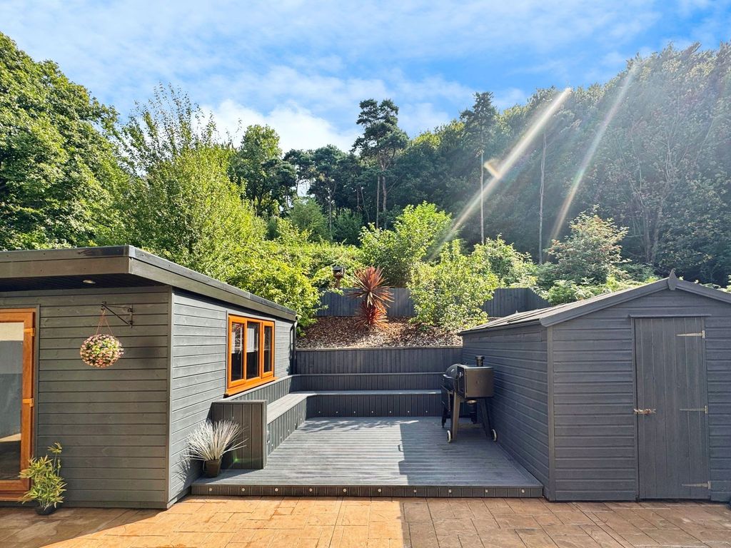 Property photo 3 of 34