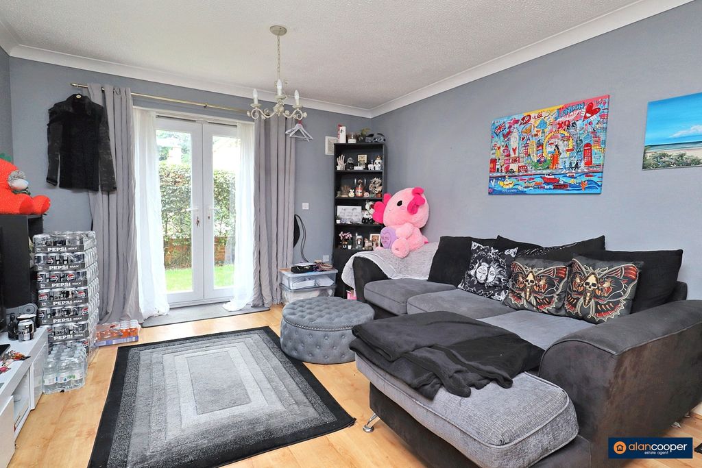 Property photo 3 of 15 4362143
