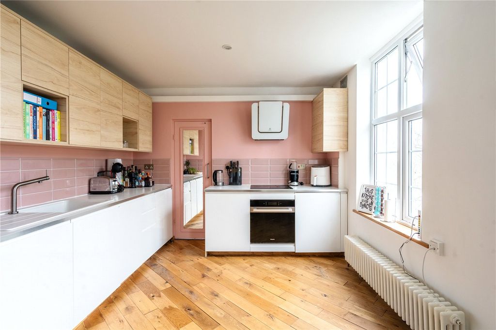 Property photo 1 of 11 Picture No. 04