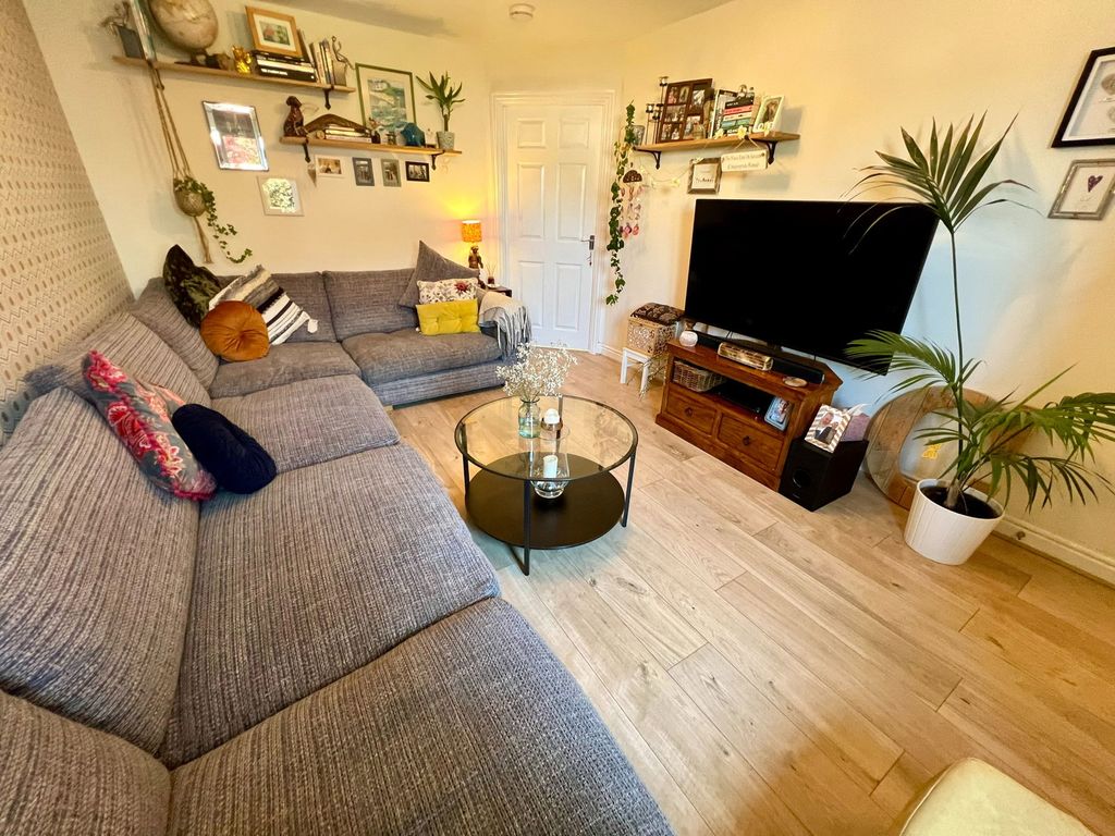 Property photo 3 of 20