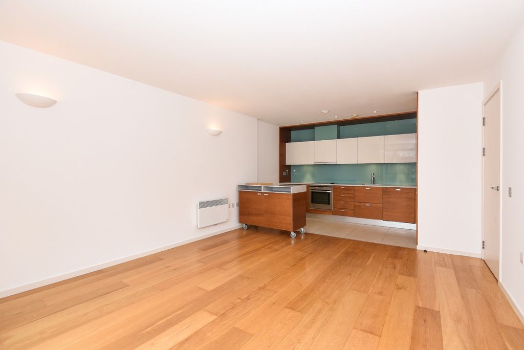 Property photo 3 of 11 4709112