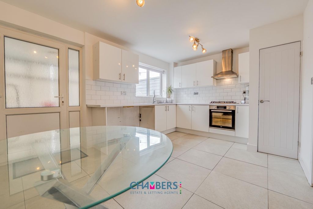 Property photo 3 of 41 Kitchen