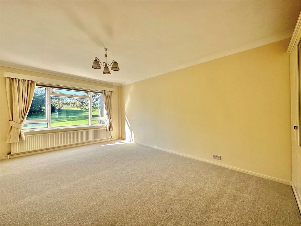 Property photo 3 of 16 Picture No. 55