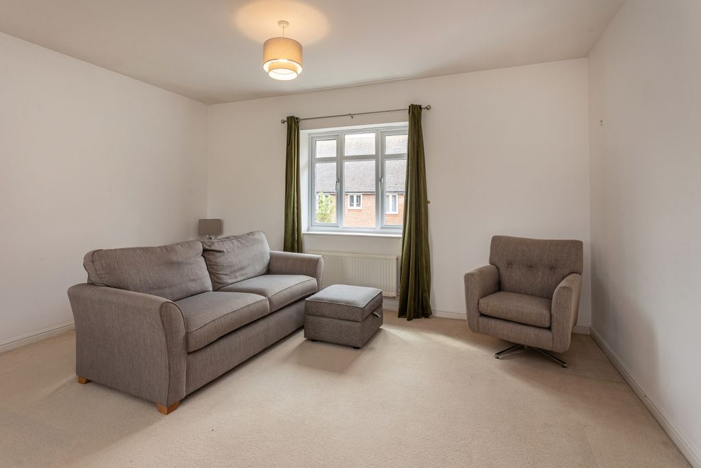 Property photo 3 of 15 Living Room