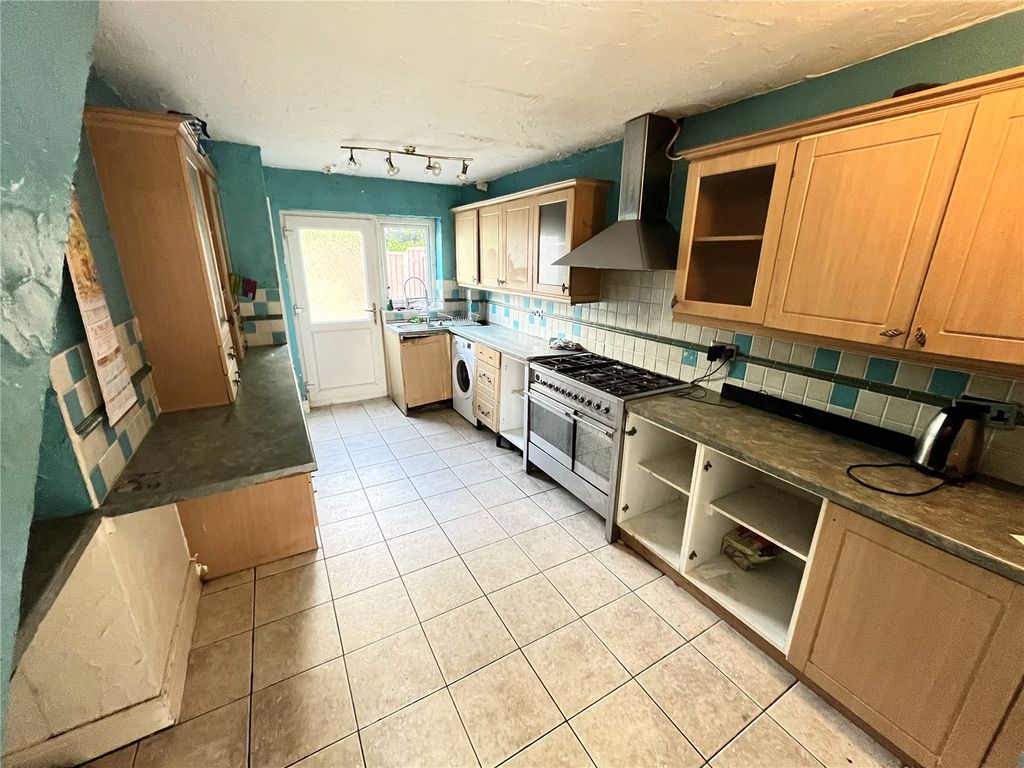 Property photo 3 of 17 Picture No. 02