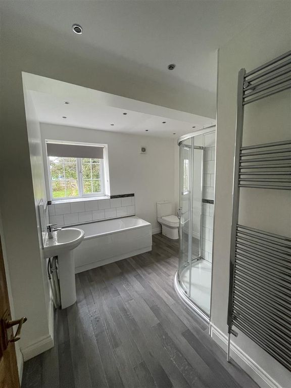 Property photo 2 of 6 Img_4446 Bathroom.Jpg
