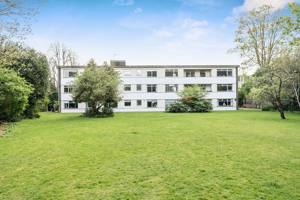 Property photo 1 of 15 1440116-12-69Dd04...