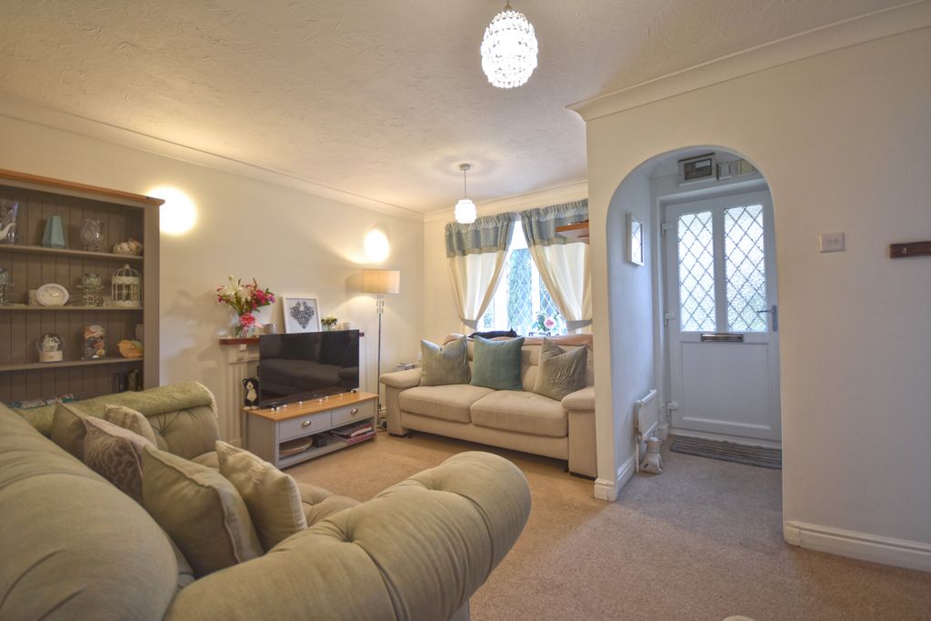 Property photo 3 of 7 Sitting Room