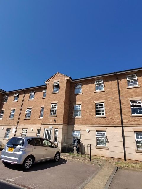 Property photo 2 of 3