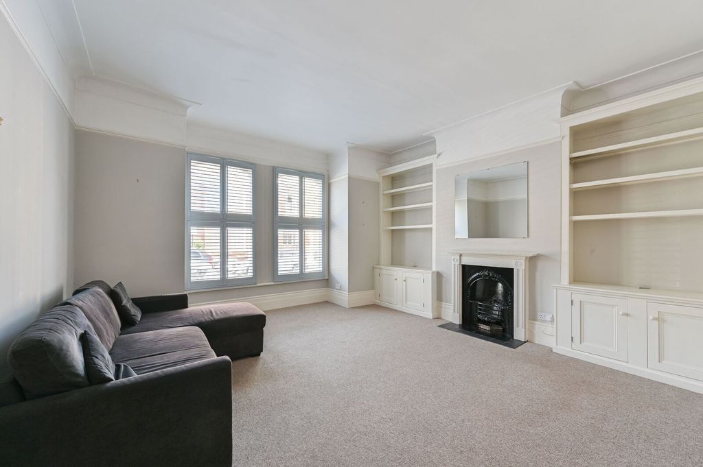 Property photo 3 of 10