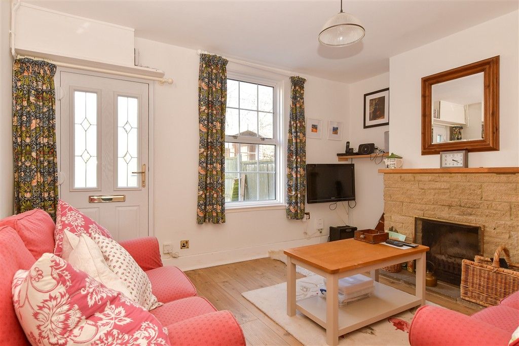 Property photo 2 of 13 Lounge