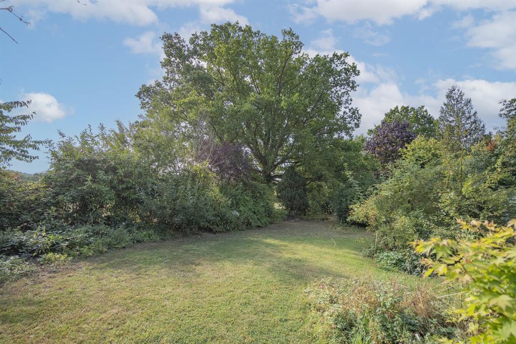Property photo 3 of 21 Photo 3